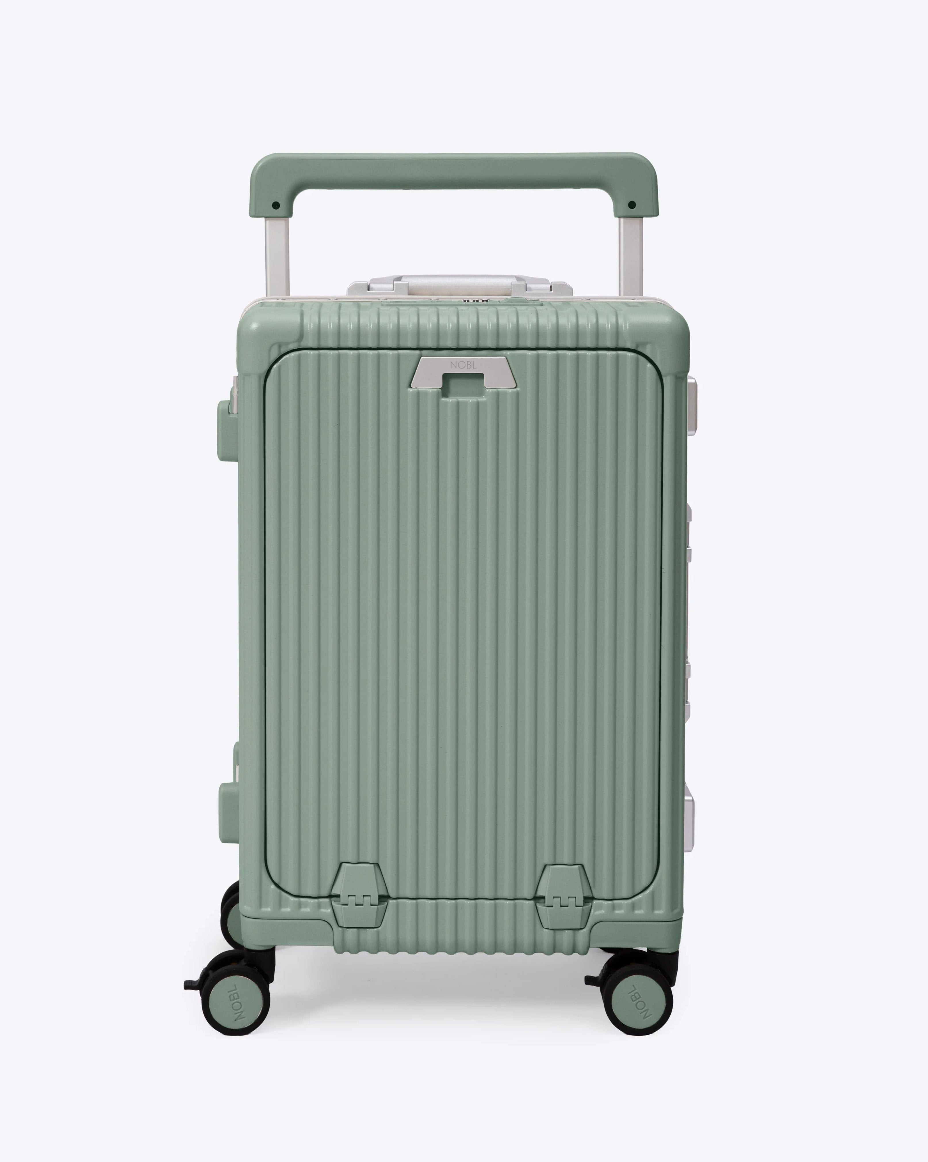 Carry-On: All-in-One Wide Handle — Voyager Elite