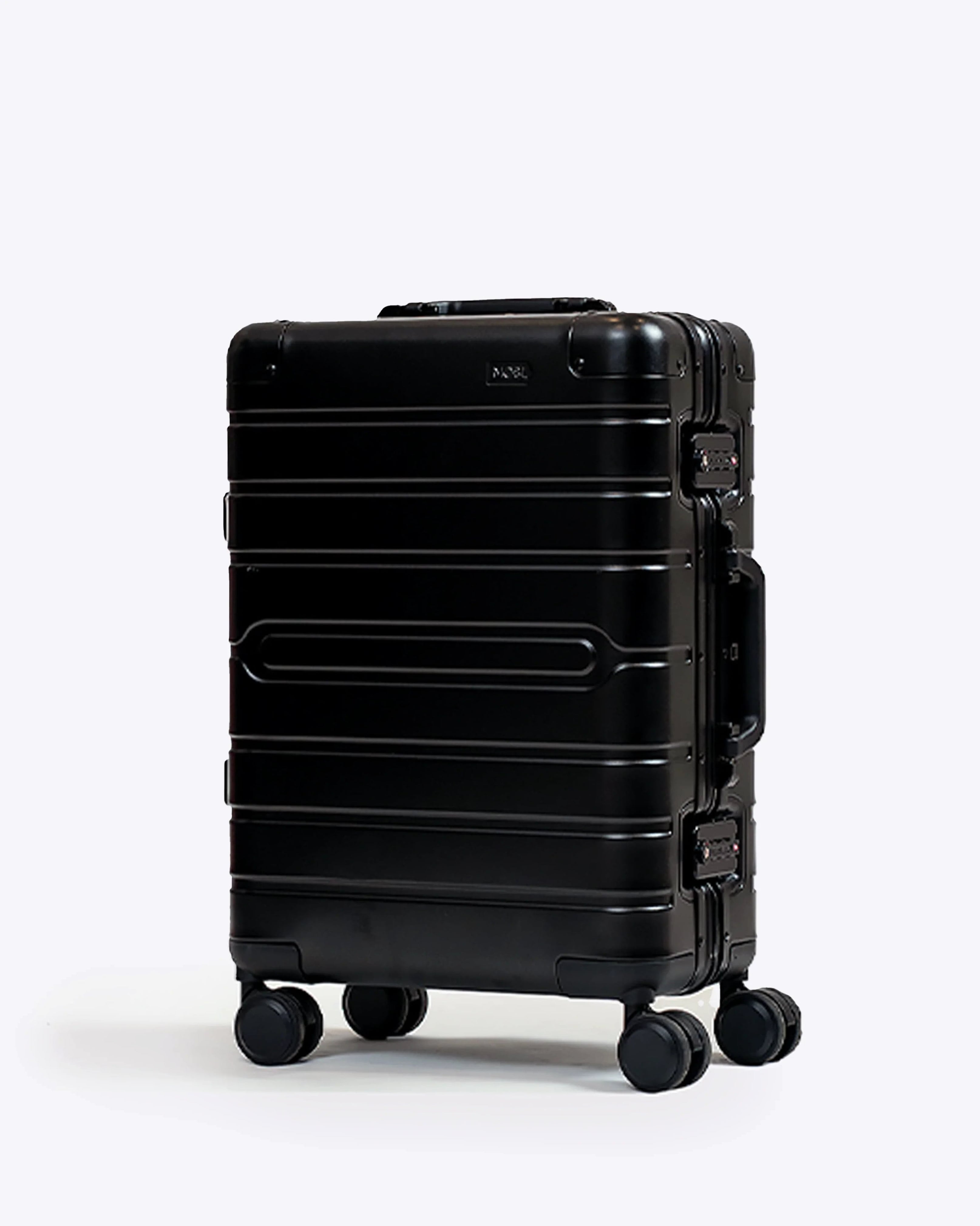 Carry-On: Aluminum — Voyager Elite