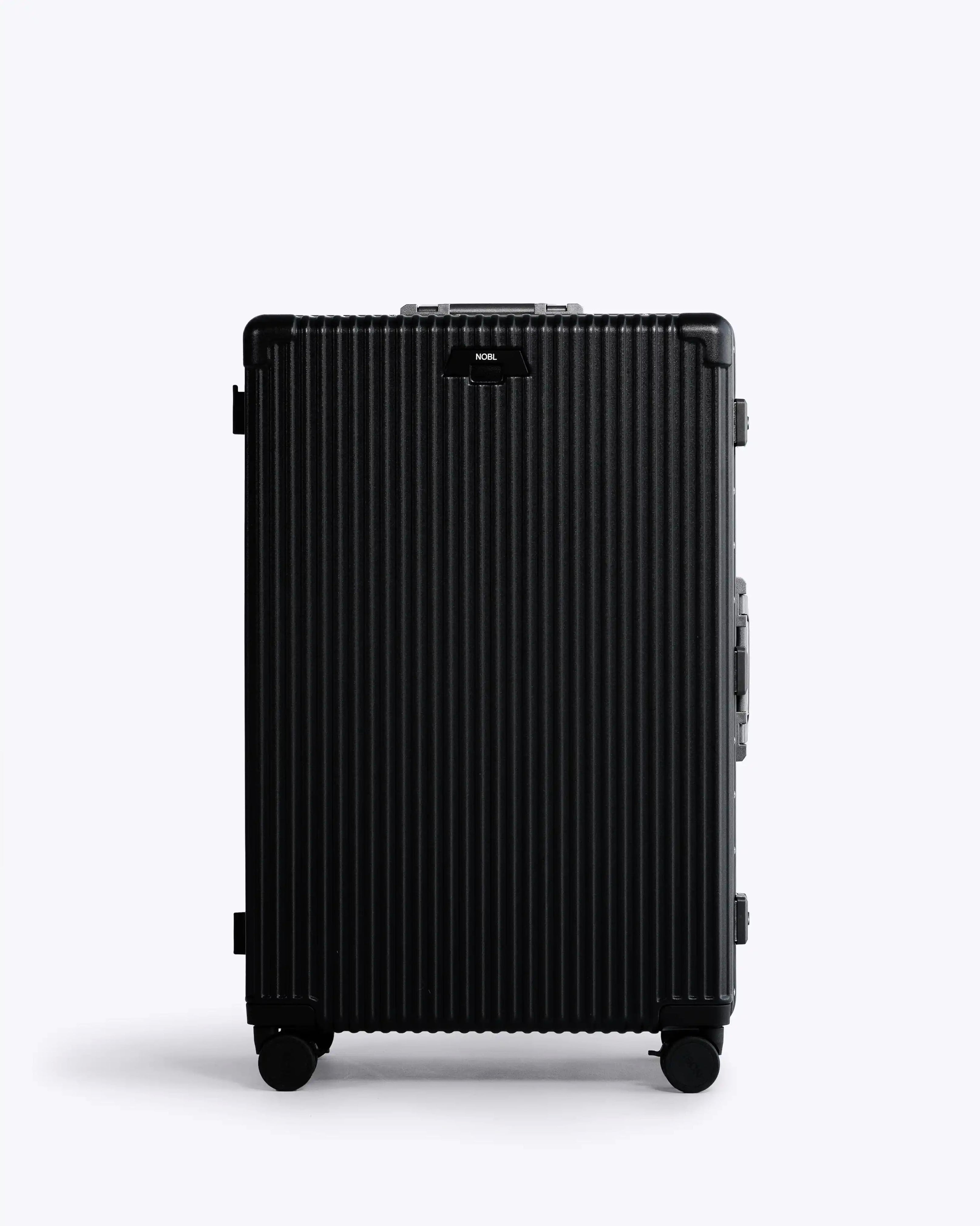 Check-In: All-In-One 28" — Voyager Elite