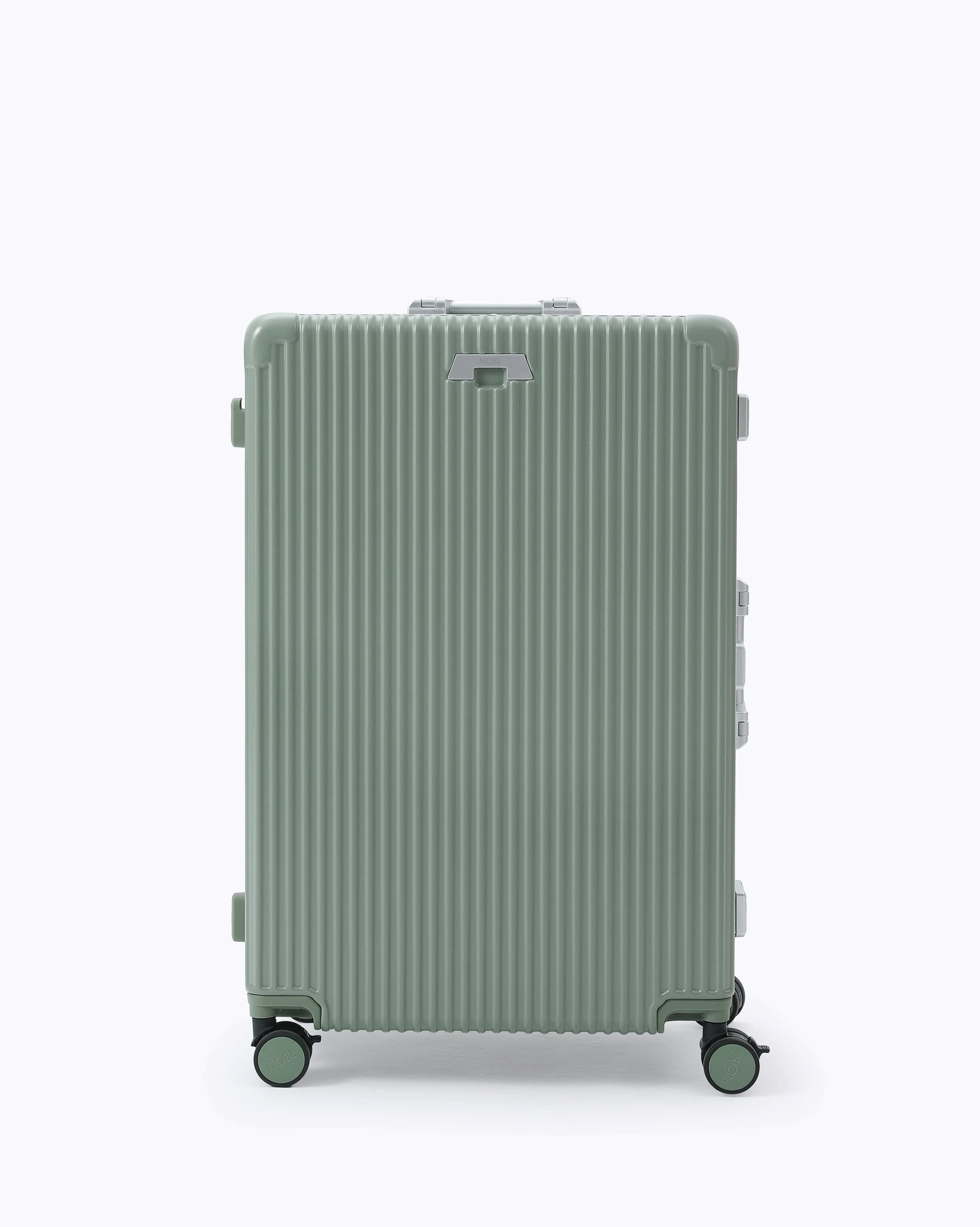 Check-In: All-In-One 28" — Voyager Elite