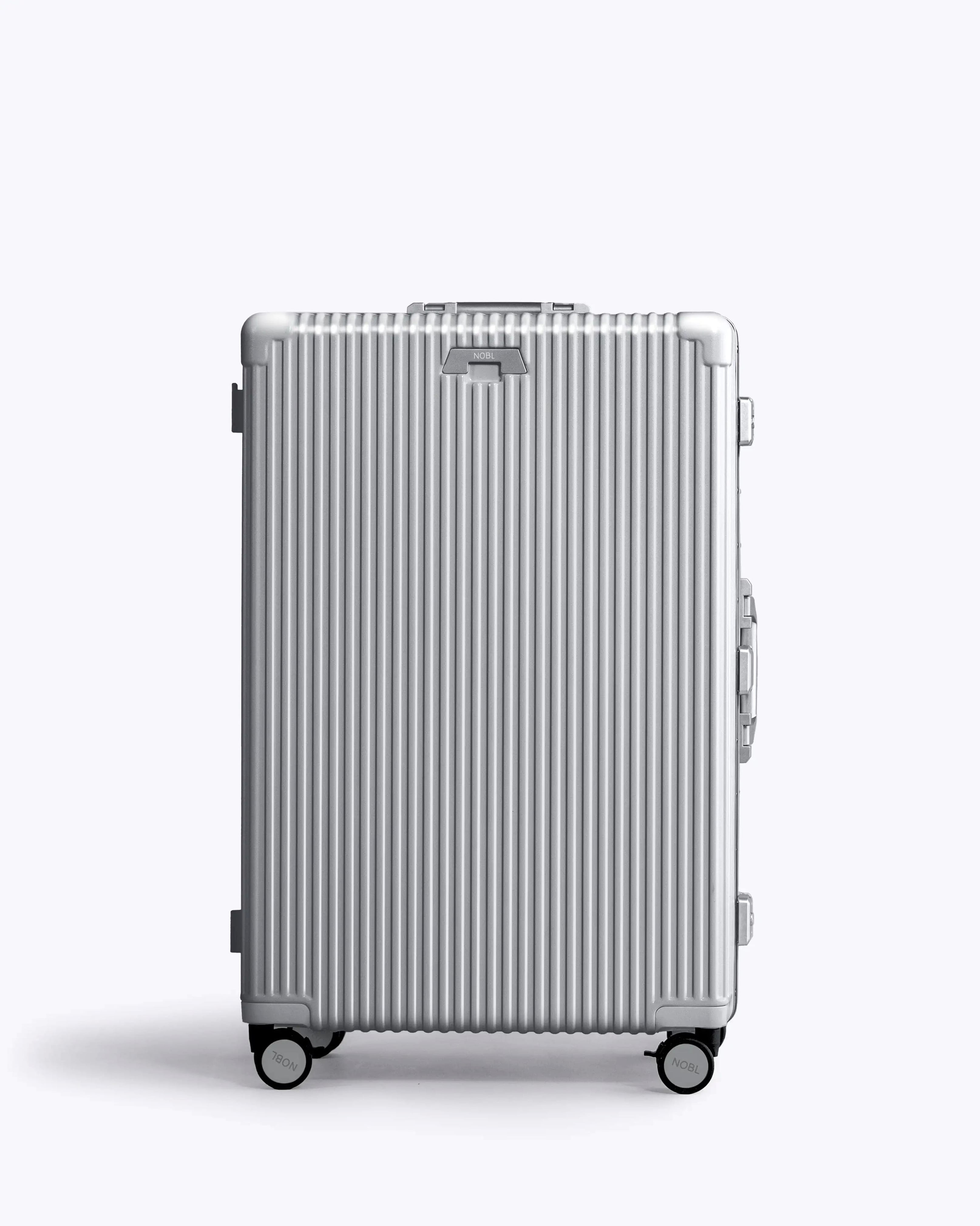 Check-In: All-In-One 28" — Voyager Elite