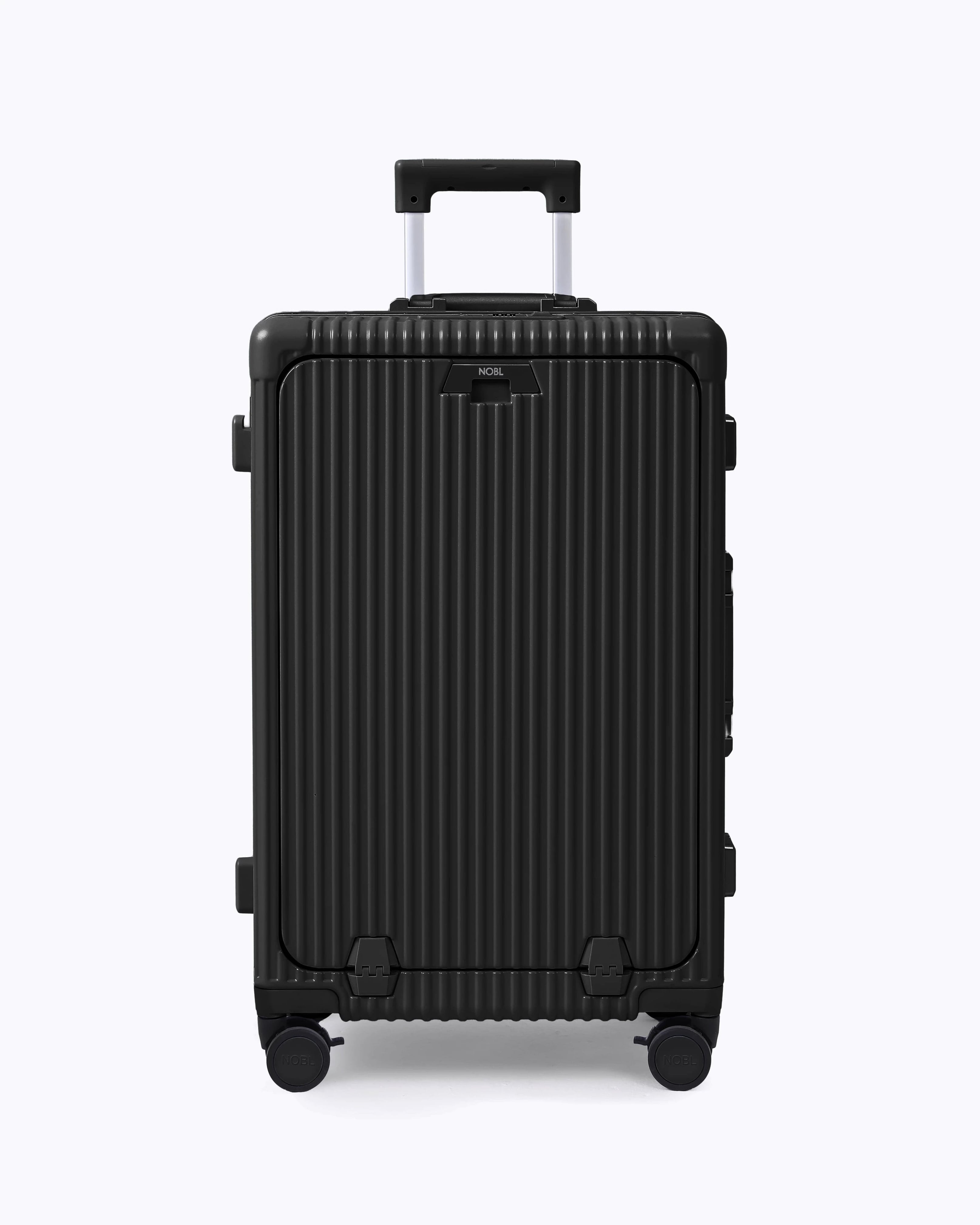 Check-In Medium: All-In-One 24" — Voyager Elite