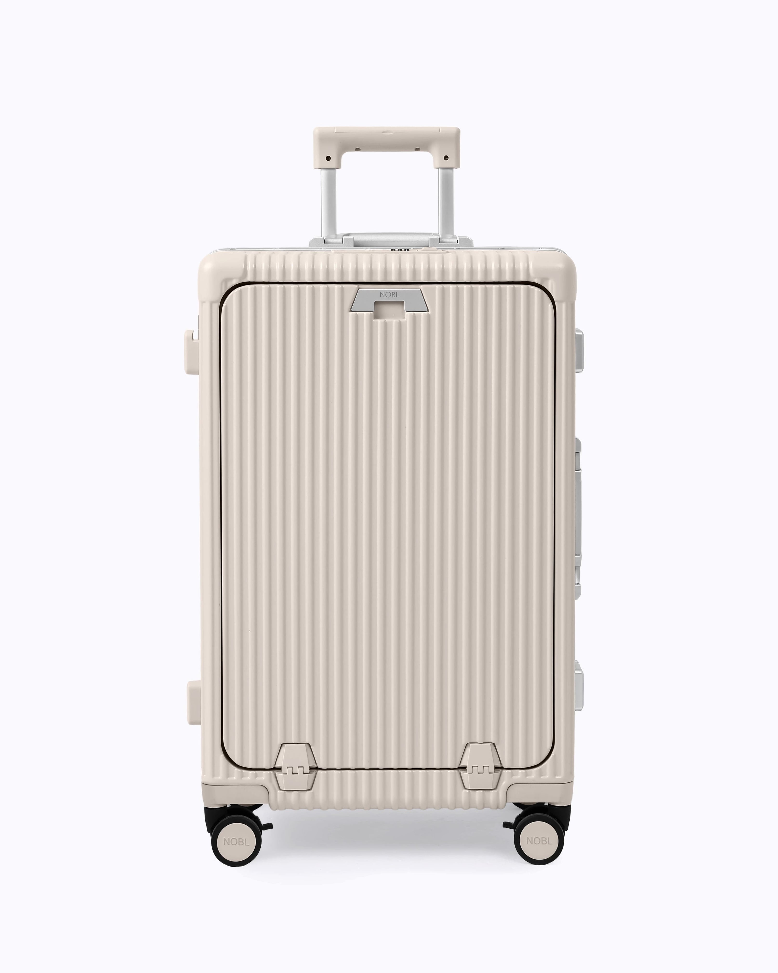 Check-In Medium: All-In-One 24" — Voyager Elite